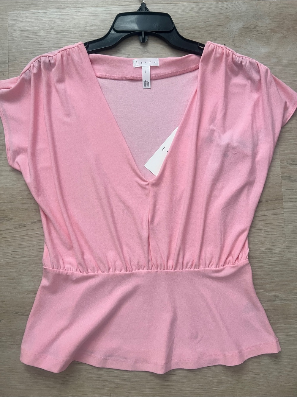 Leith Light Pink V-Neck Peplum Blouse